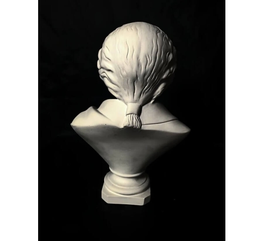 Bust of Wolfgang Amadeus Mozart.