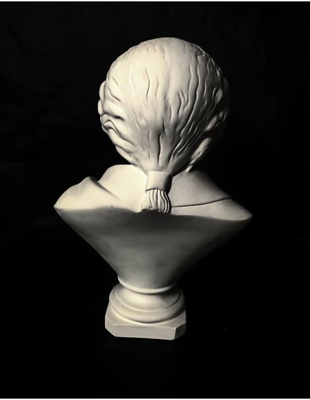 Bust of Wolfgang Amadeus Mozart.