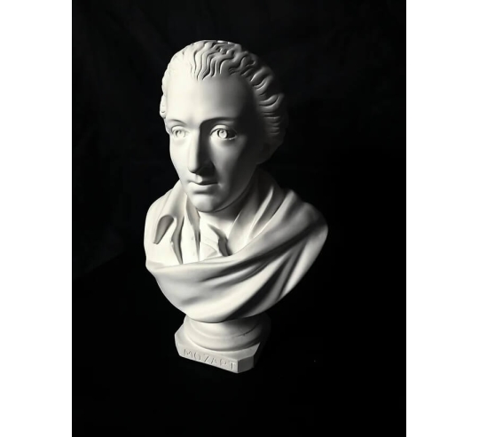 Bust of Wolfgang Amadeus Mozart.