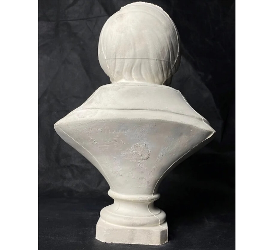 Bust of Gioachino Rossini.