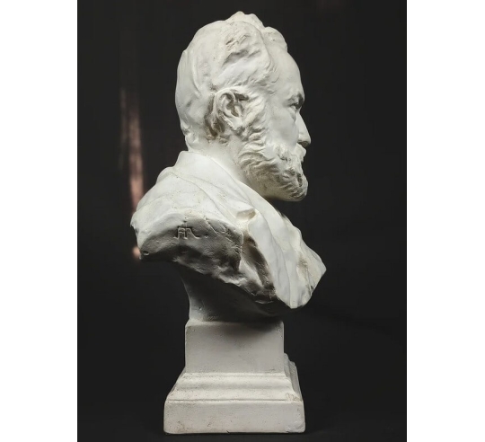 Buste de Victor Hugo d'après Jean-Antoine dit...