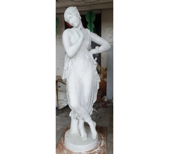 Estatua a Tamaño Real de la Bailarina con el...