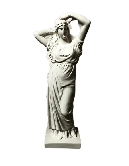 Estatua de mujer joven peinándose según Bertel Thorvaldsen