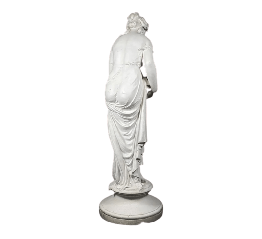 Estatua de la Portadora de Agua a Tamaño Real