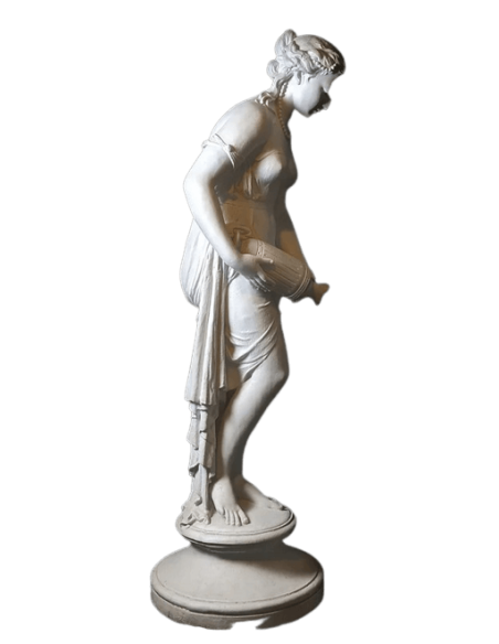 Estatua de la Portadora de Agua a Tamaño Real
