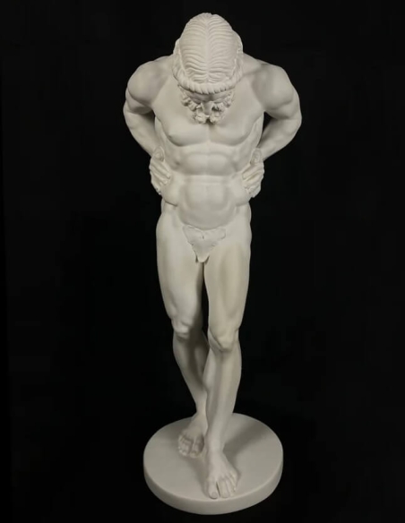 Statue du géant Atlas portant la voute céleste sur ses épaules