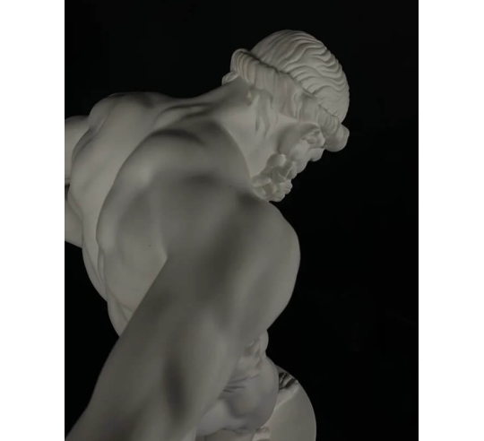 Statue du géant Atlas portant la voute céleste...