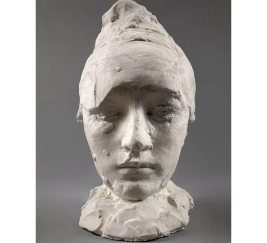 Buste de Camille Claudel dit Camille au bonnet...
