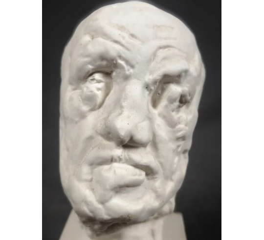 Little head of the Man with the Broken Nose...