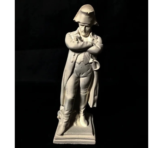 Estatuilla del general Napoleón Bonaparte de...