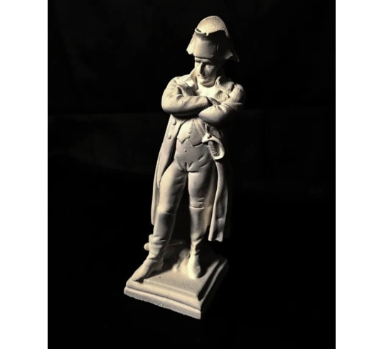 Estatuilla del general Napoleón Bonaparte de...