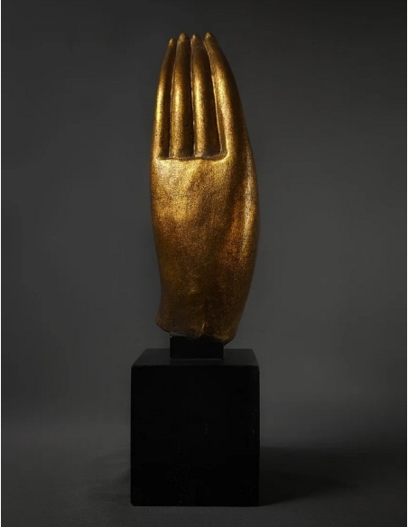Estatua Mano de Buda