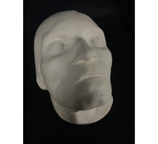 Mortuary mask of Beethoven on his deathbed.
