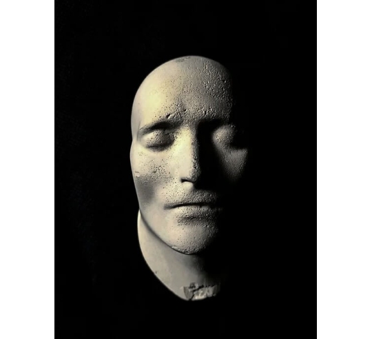 Máscara mortuoria de Napoleón Bonaparte, emperador de los franceses, en su lecho de muerte