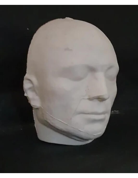 Mortuary mask of Maximilien de Robespierre on his deathbed.