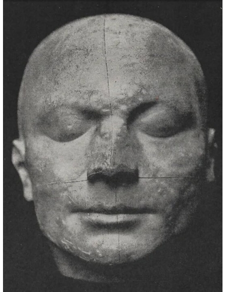 Mortuary mask of Maximilien de Robespierre on his deathbed.