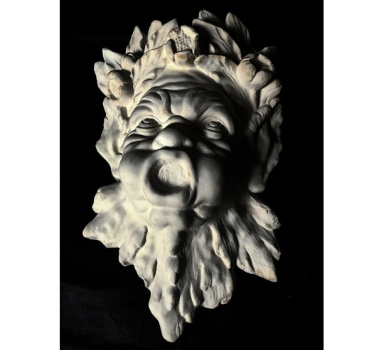 Mask of water genius.