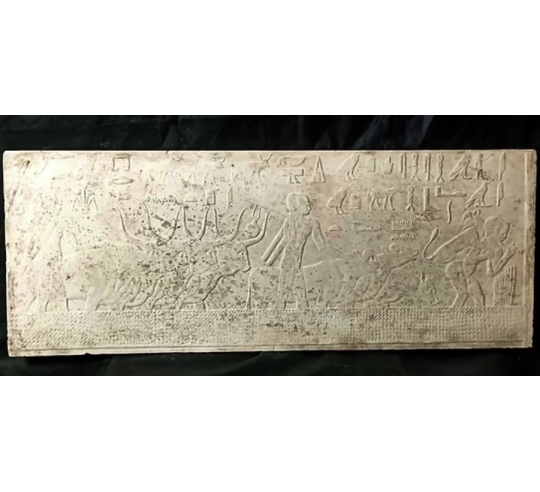 Bas-relief égyptien de la nécropole de Saqqara...