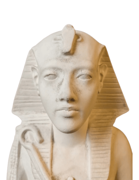 Estatuilla del rey faraón de Egipto Amenhotep IV, o Akenatón décimo faraón de la XVIII dinastía.