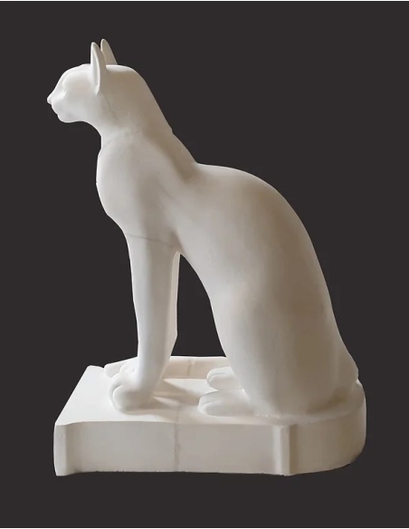 Statuette of the goddess Bastet with necklace, small model.