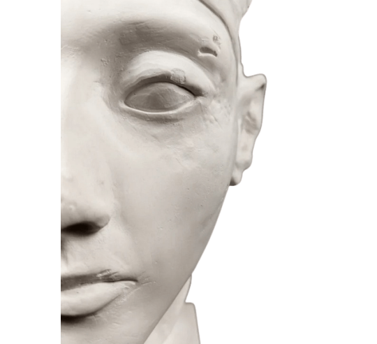 Tête du roi Pharaon d'Égypte Aménophis IV,...