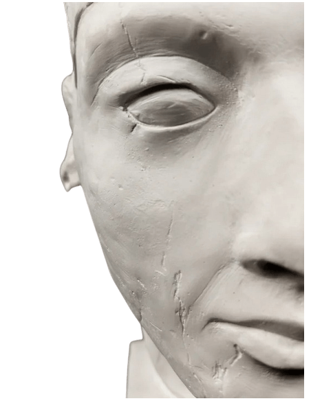 Tête du roi Pharaon d'Égypte Aménophis IV, musée de Berlin.