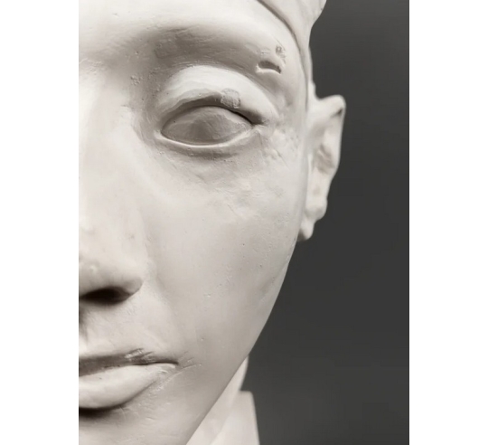 Tête du roi Pharaon d'Égypte Aménophis IV,...