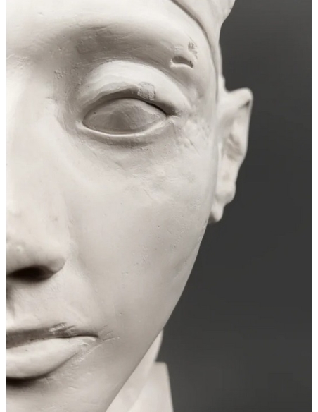 Head of the Egyptian Pharaoh King Amenophis IV, Berlin Museum.