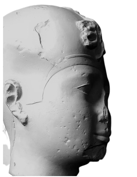 Cabeza del faraón egipcio Rey Apries, Museo del Louvre.