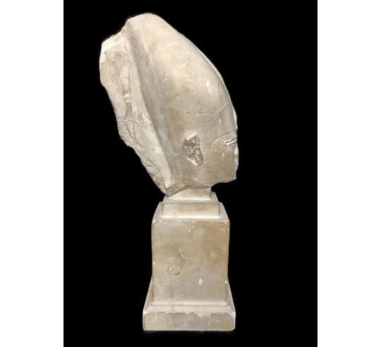 Tête du roi Pharaon d'Égypte Psammétique III...