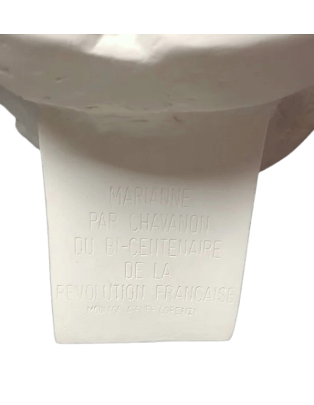 Buste de Marianne, allégorie de la République française d'après Roger Louis Chavanon.