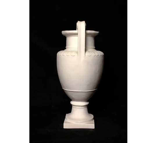 Ánfora, antiguo jarrón griego con asas sin friso