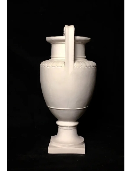 Ánfora, antiguo jarrón griego con asas sin friso