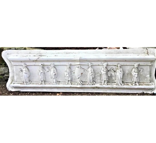 Manteau de Cheminée à dix personnages du Mans,...