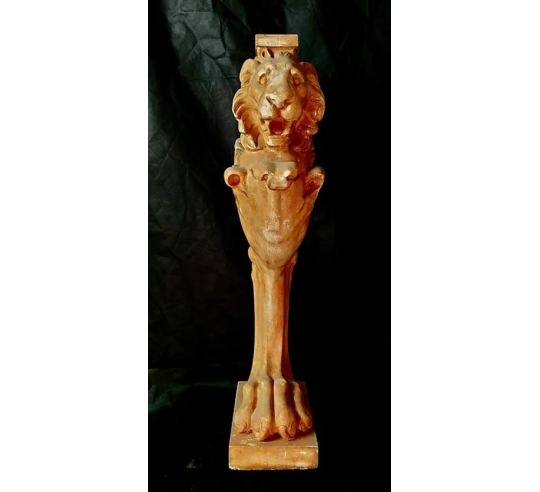 Table or console leg with lion claws