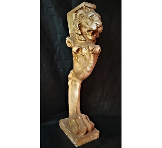 Table or console leg with lion claws