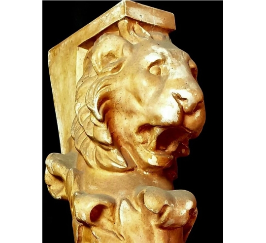 Table or console leg with lion claws