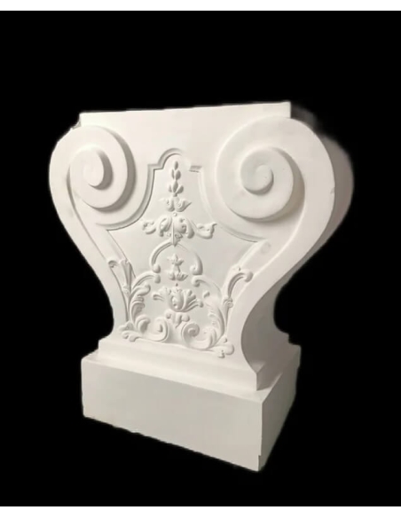 Pie de banco de jardín decorado con motivos florales, estilo neoclásico.