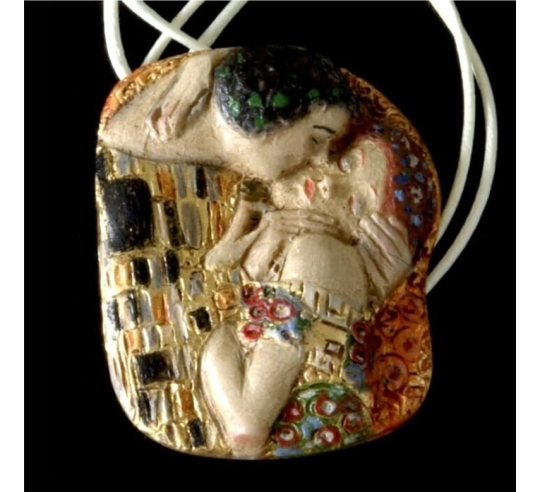 Medallón El Beso según Gustav Klimt.