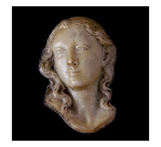 Medallion face of the Holy Virgin, Gothic style.