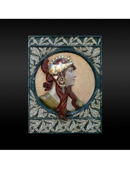 Cuadro en relieve cabezas bizantinas, la Morena según Alphons Mucha.