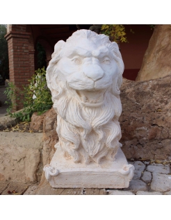 Cabeza de león en piedra reconstituida