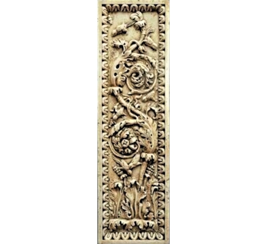 Bajorrelieve de estilo romano con motivos florales, follaje y animales, según la decoración mural de una rica villa de Pompeya.