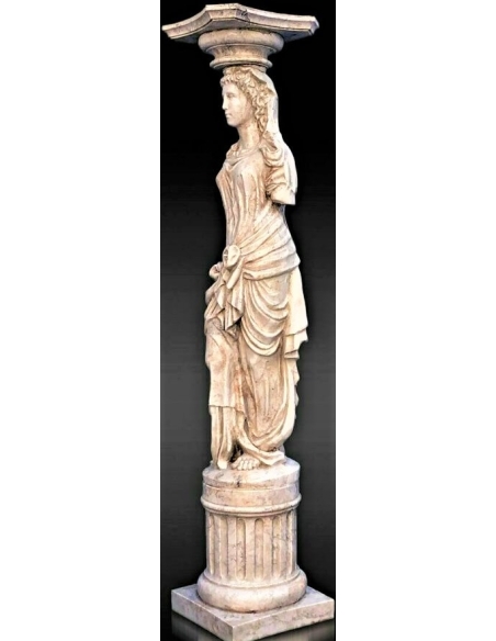 Statue de Cariatide d'après Jean Goujon, musée du Louvre.