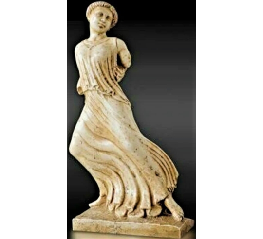 Figurine de jeune femme dansant style grec...