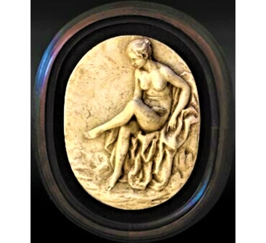 Bas-relief Vénus au bain II inspiré par le chef...