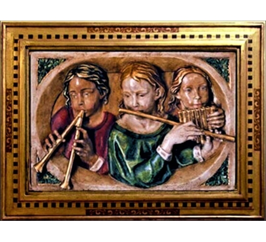Tableau en relief polychrome jeunes joueurs de flute style renaissance.