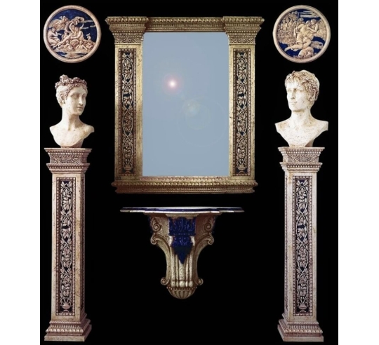 Pedestal in Italian neo-classical style.