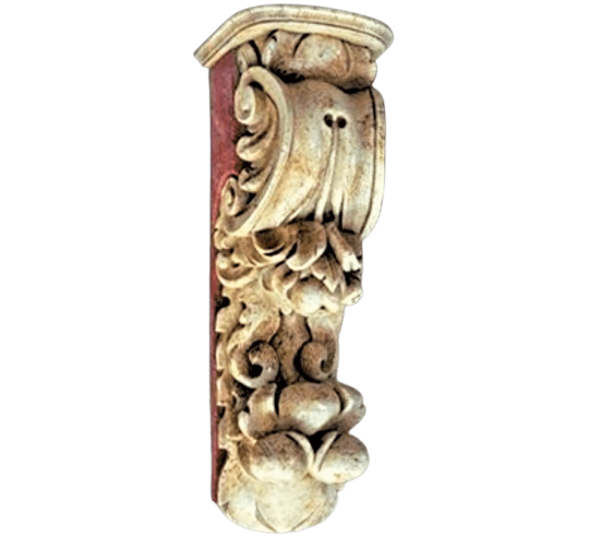 Wall bracket in the baroque style, decorated with acanthus leaves and apples, with cream and red marble patinas.