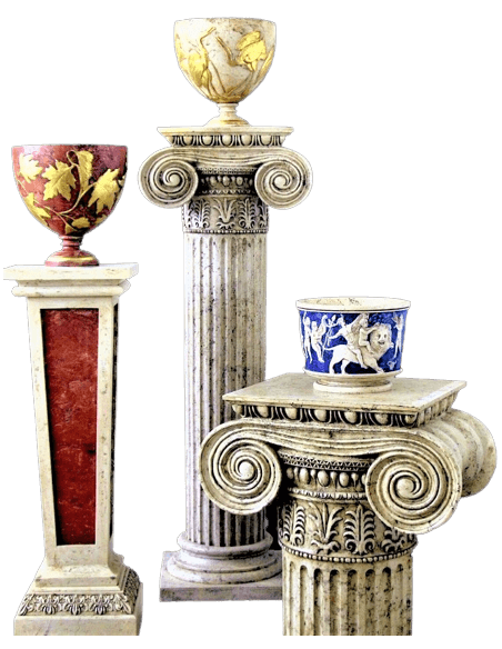 Jarrón de estilo romano con motivos de hojas de vid, según un modelo hallado en Pompeya, con pátina crema.